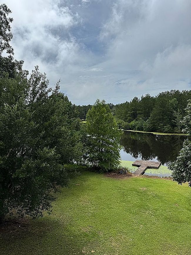 Photo of 80 Shadow Lake Dr, Hattiesburg, MS