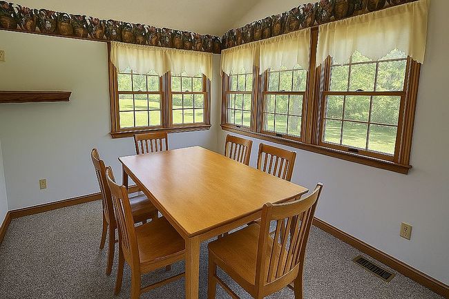 Photo of 1780 S Chigger Hollow East Dr, Crawfordsville, IN