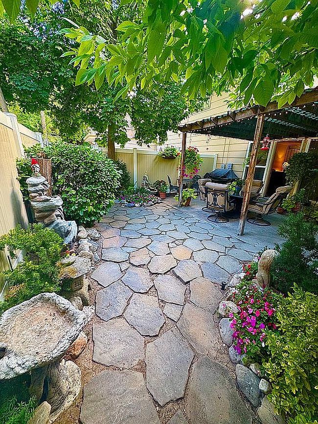 Photo of 2094 N 220 E, Provo, UT