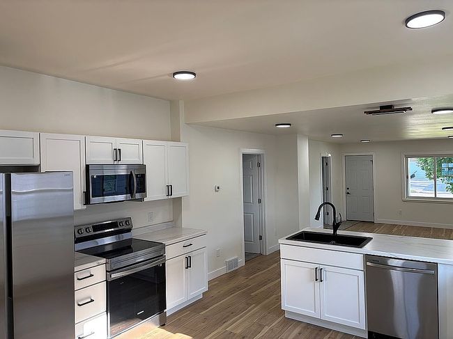 Photo of 605 1st Ave N, Watertown, SD