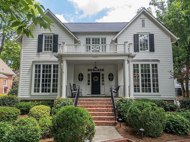Image of 3909 Ayscough Rd