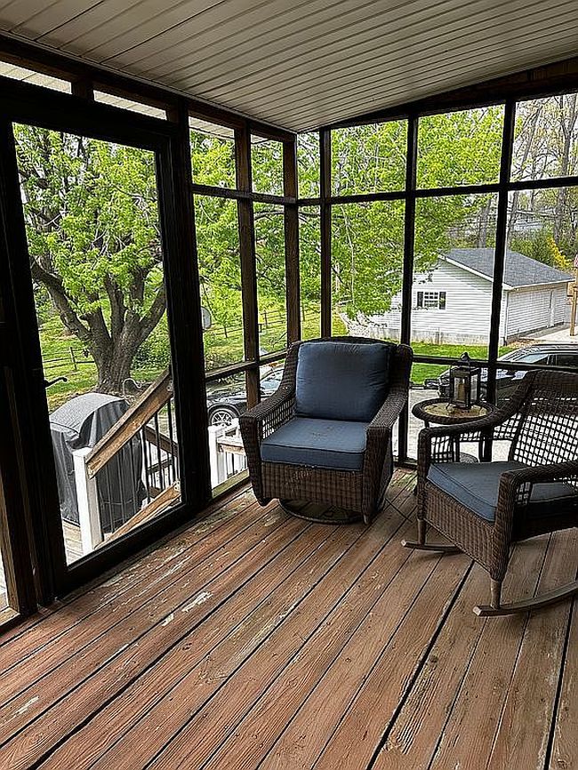 Image of 109 Moss St