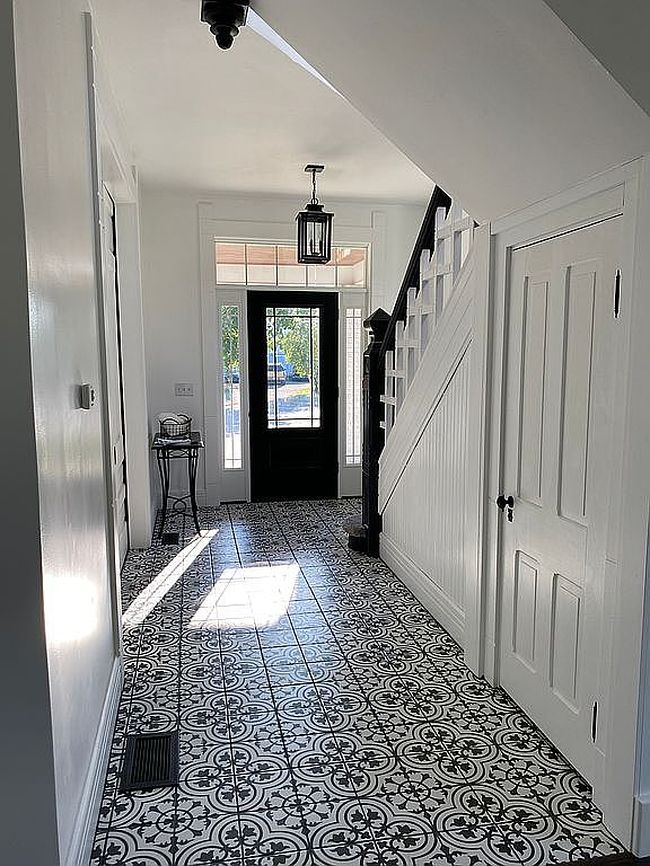 Photo of 502 S Walnut St, Edinburgh, IN
