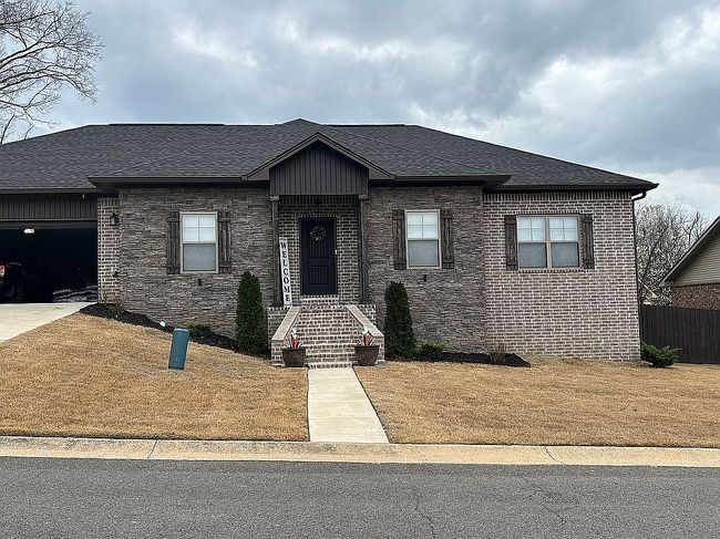 Photo of 150 Legacy Ln