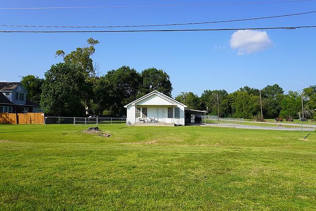 Photo of 6902 Concord Rd