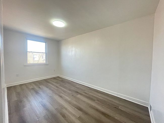 Photo of 6618 Akron St, Philadelphia, PA