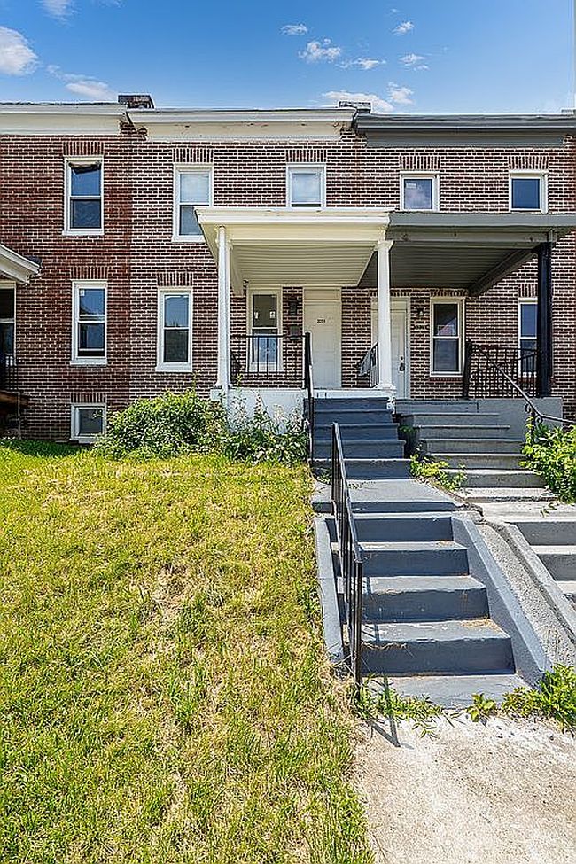 Preview of property located at 3211 Elmley Ave