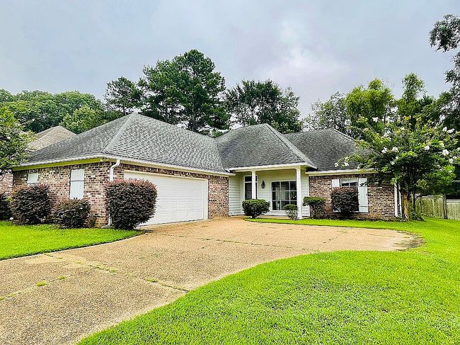 Photo of 122 Devlin Dr, Madison, MS