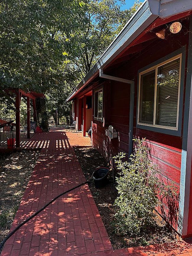 Photo of 4940 Papya Rd, Forest Ranch, CA