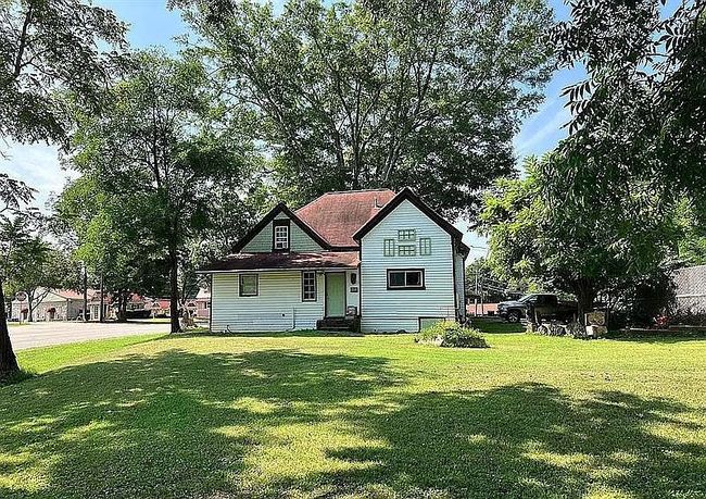 Additional photo 2 of property located at 1396 3rd Ave