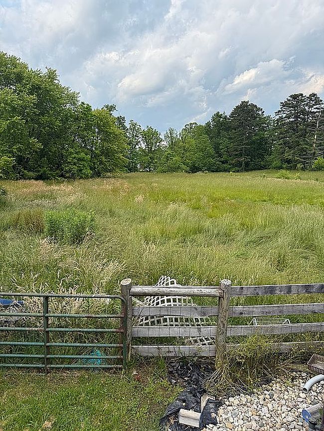 Image of 628 Old Whitley Rd