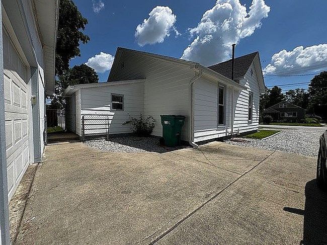 Photo of 310 S Green St, Brownsburg, IN