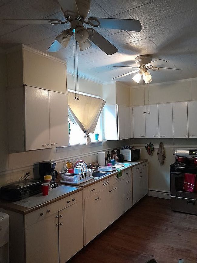 Photo of 331 Washington Ave, Charleroi, PA