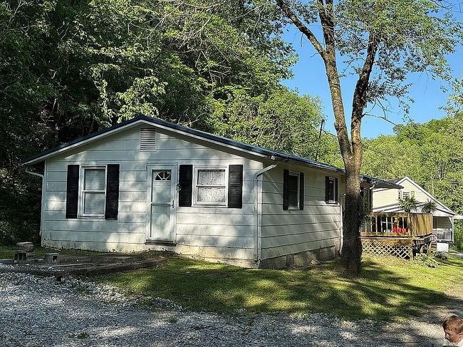 Image of 708 Lawrence Rd