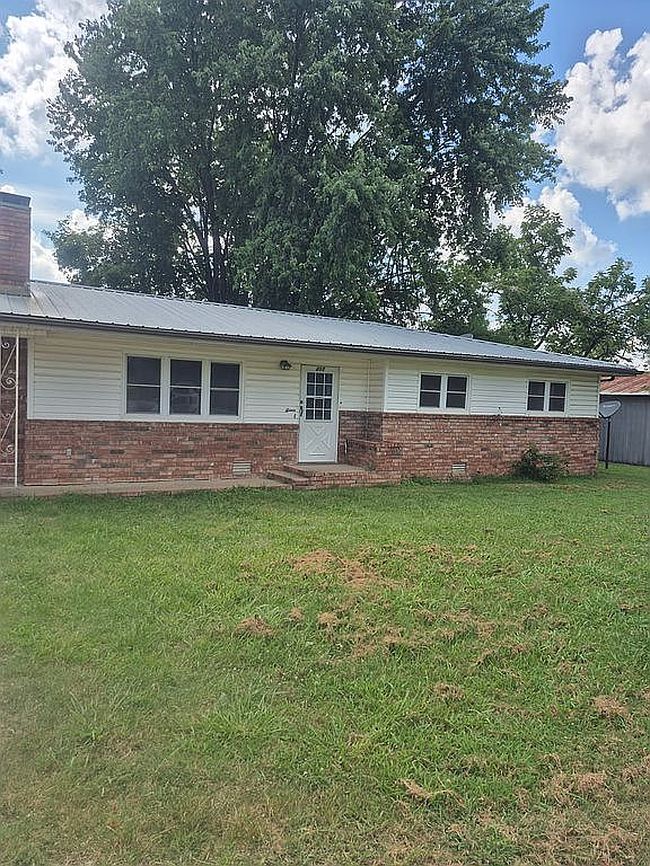 Photo of 217 N Larmon St, Colcord, OK