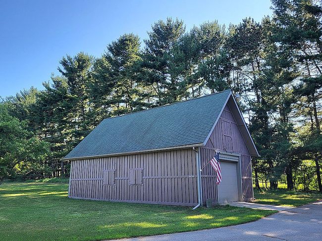 Photo of 3650 Jewell Rd, Howell, MI