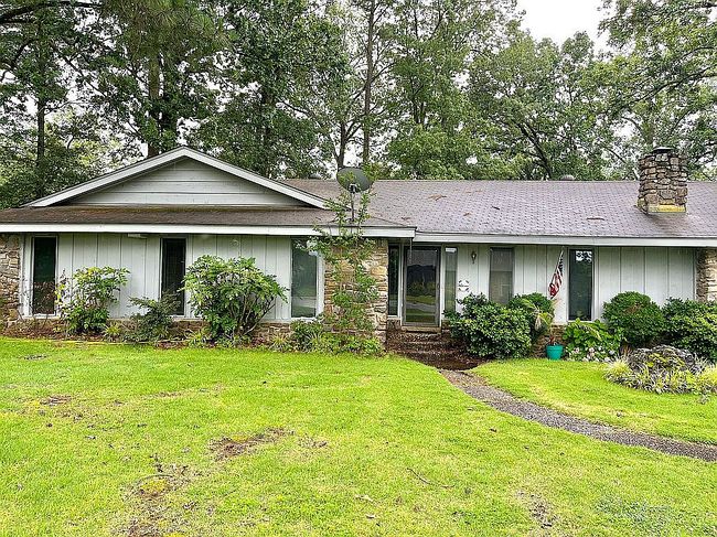 Image of 1104 Pinewood Dr