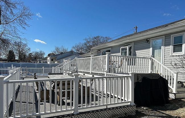 Image of 801 Pacific Ave