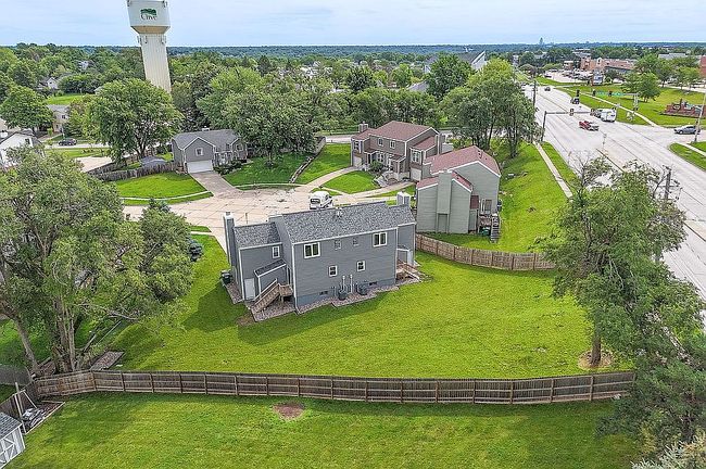 Photo of 1236 Forest Cir, Clive, IA