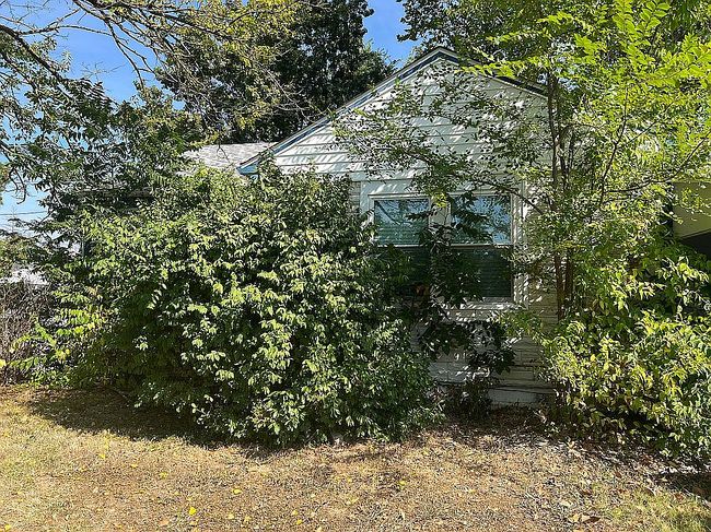 Photo of 1510 Saint Marys Blvd