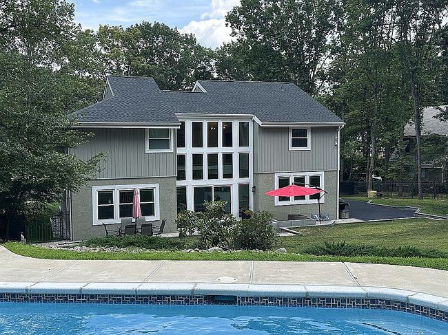 Photo of 18 Thornwood Dr, Voorhees, NJ