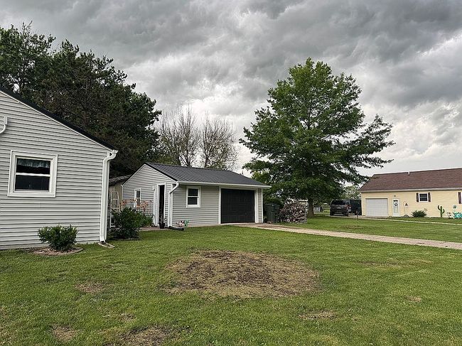Photo of 102 W 10th St, Lamoni, IA