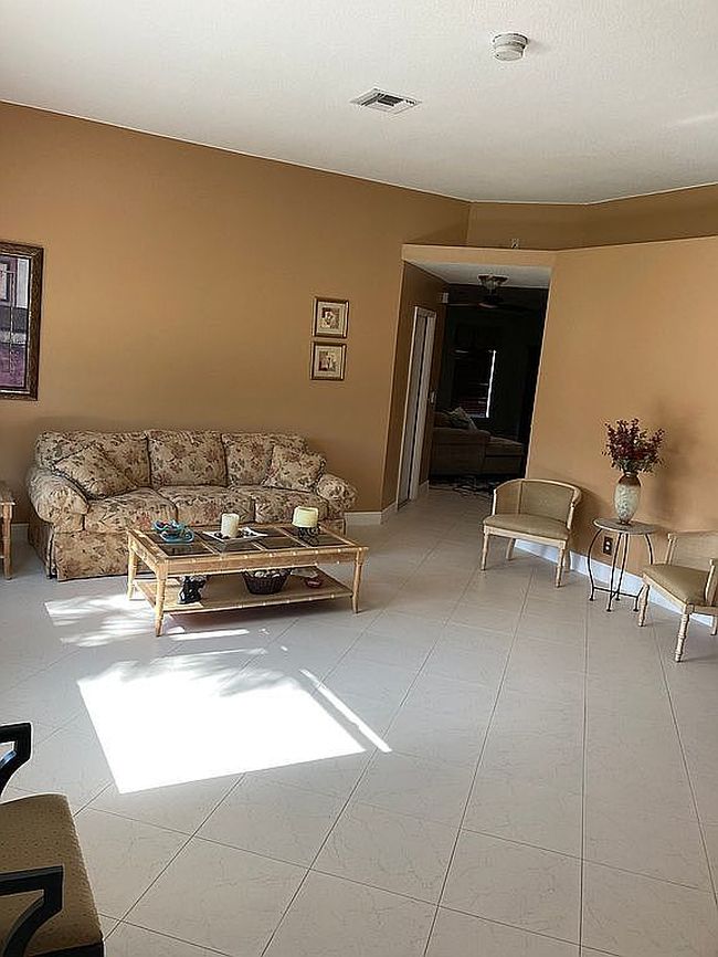 Image of 3771 Woods Walk Blvd