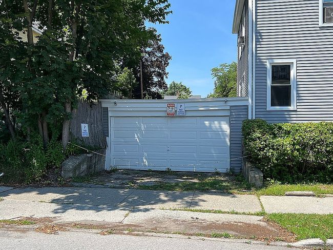 Photo of 30 S White St, Poughkeepsie, NY