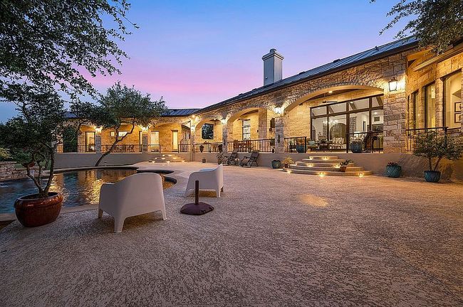 Photo of 401 Trail Ridge Rd, Wimberley, TX