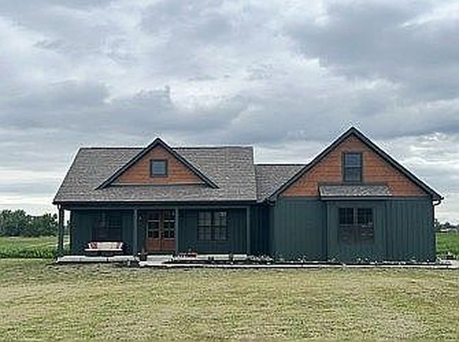 Photo of 9500 E 600 S, Elizabethtown, IN