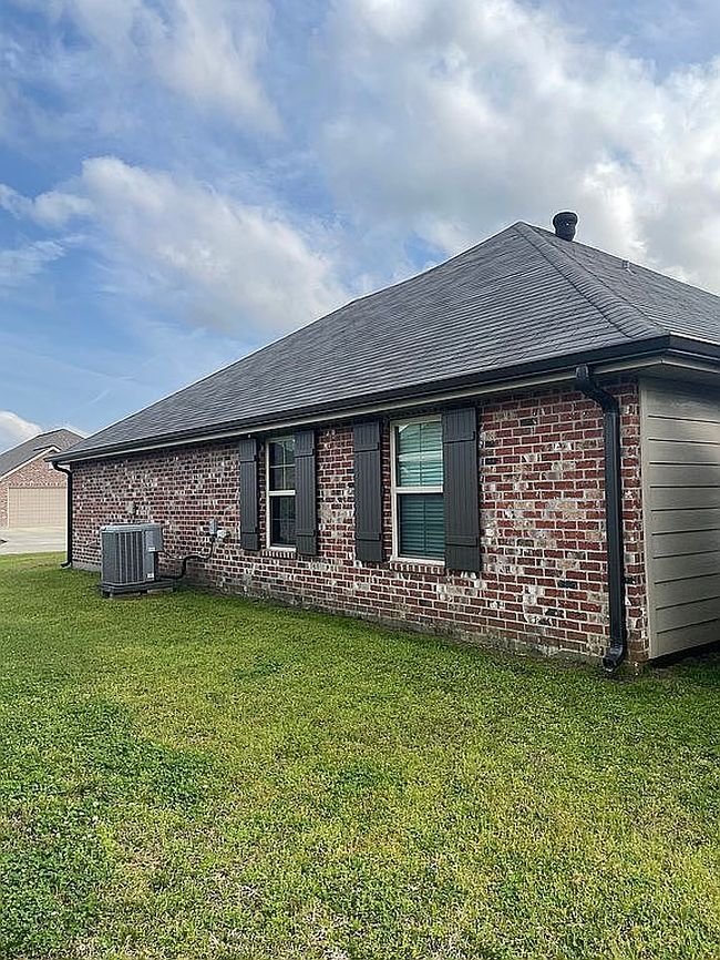 Photo of 2584 Pineridge St, Thibodaux, LA