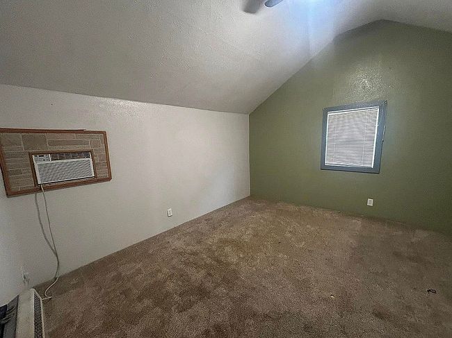 Photo of 314 S Grand St, Lakeville, IN