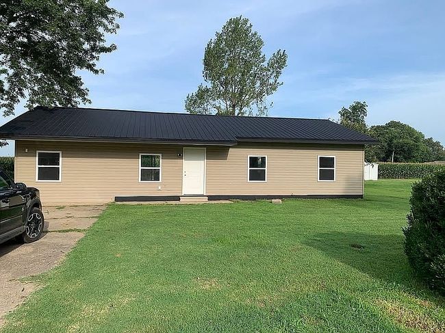 Photo of 417 S Spiker St, Bernie, MO