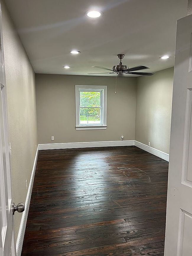 Photo of 955 Cedar St, Paris, TX