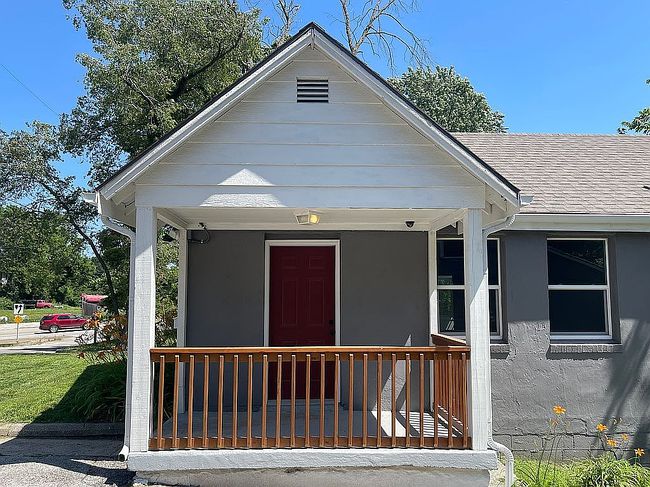 Photo of 705 S Hawthorne Ave, Independence, MO