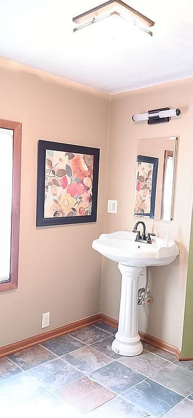 Photo of 4003 Crouse Ct, Poland, IN