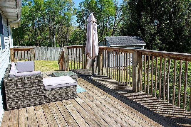 Image of 1015 Claire Ln