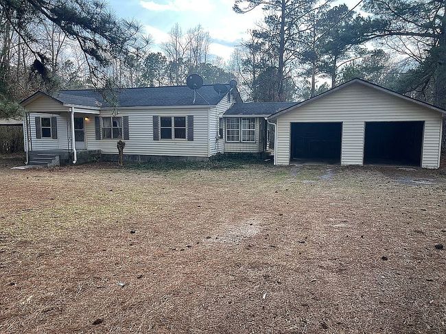 4915 Forrest Rd, Hogansville, GA