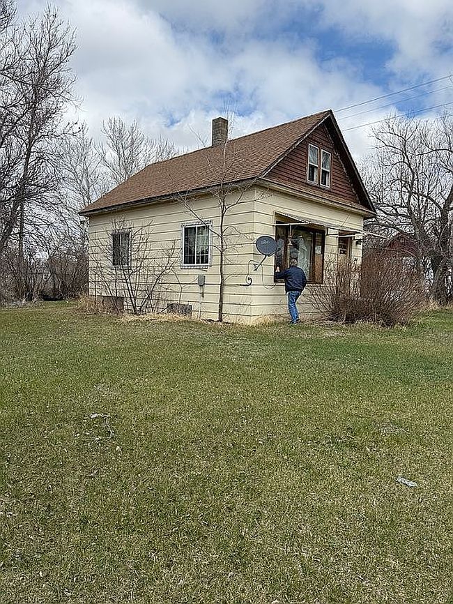 Image of 202 5th Ave E