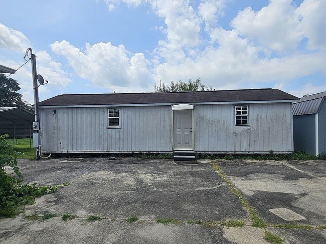 Photo of 414 Jenkins Rd, Sparta, TN