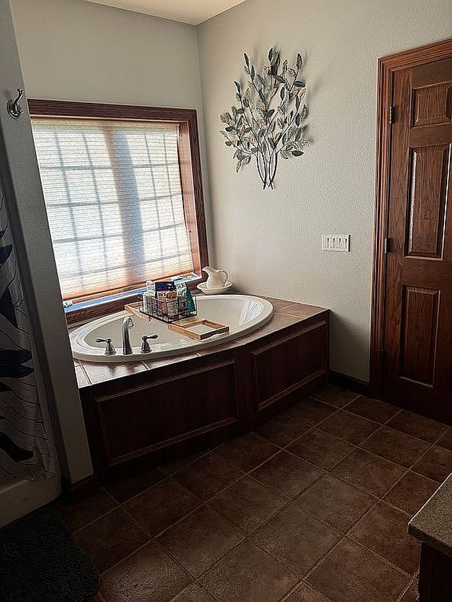 Photo of 32191 Timber Ridge Dr, Steamboat Rock, IA