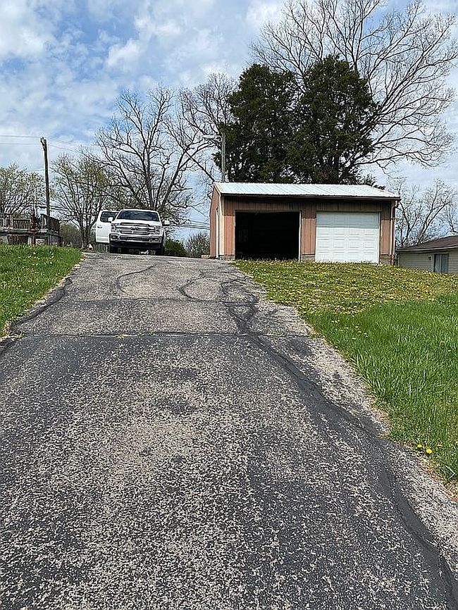 Image of 1616 Old State Road 60 W