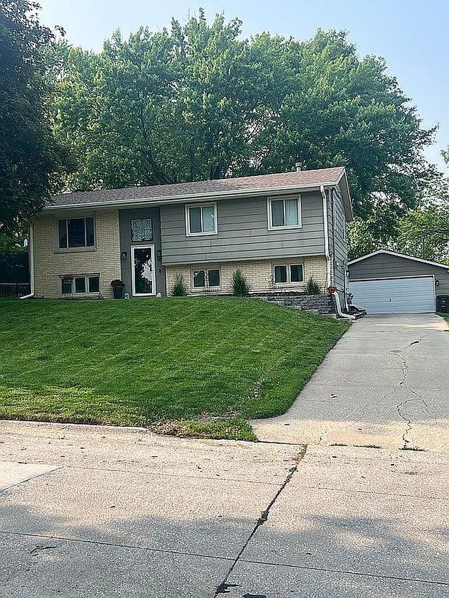 Image of 607 E Park Ave