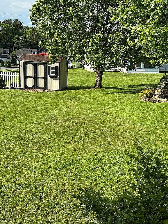 Image of 702 Engelman Dr