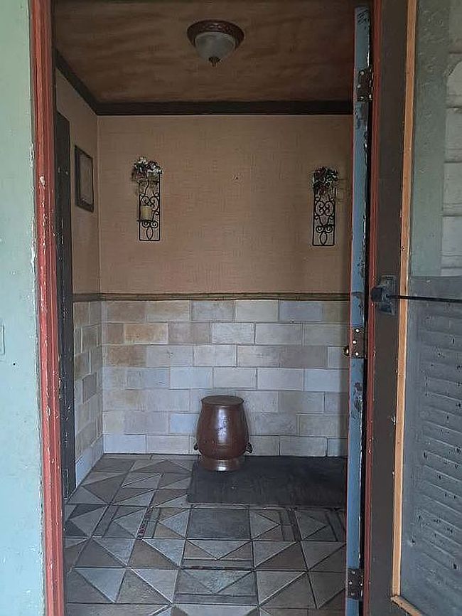 Additional photo 3 of property located at 510 W Main St