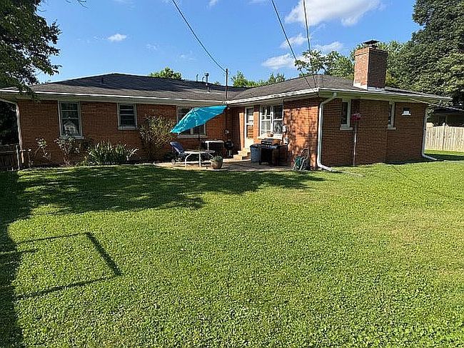 Photo of 5817 Green Meadow Rd, Evansville, IN