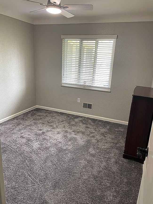 Photo of 3545 Denise Dr, Toledo, OH