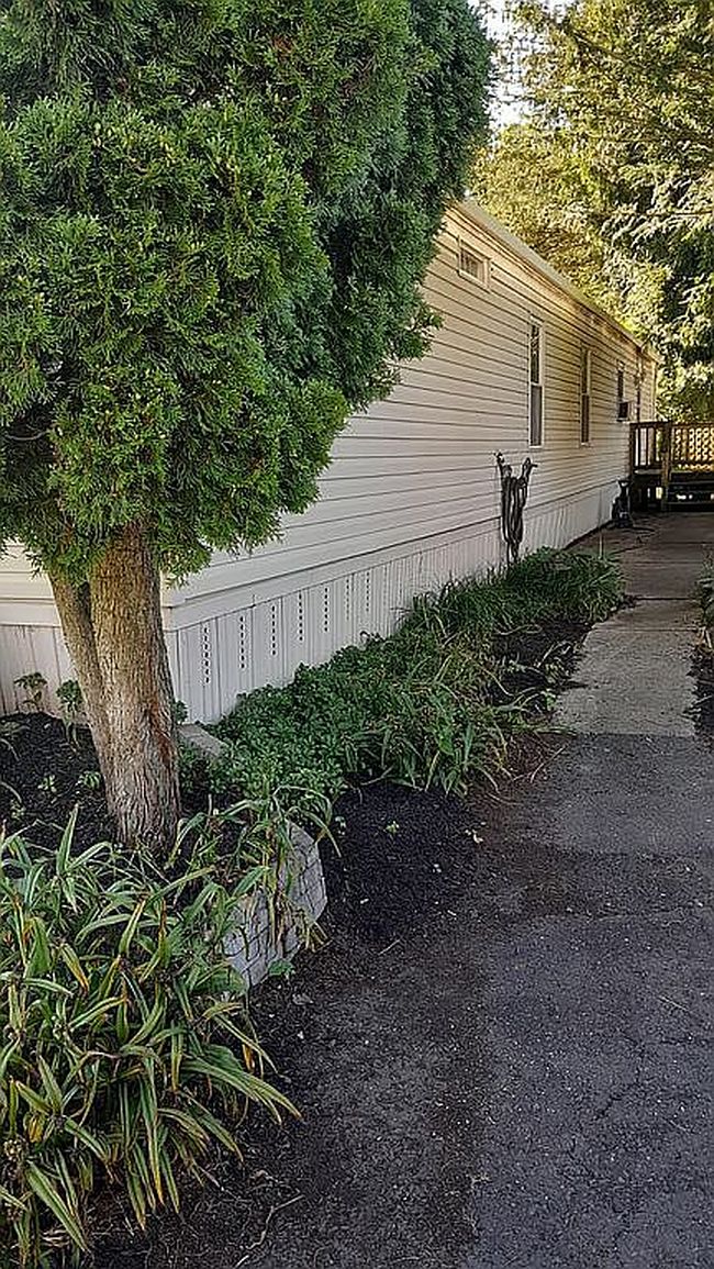 Photo of 14 Red Cliff Village Ln, Upper Black Eddy, PA