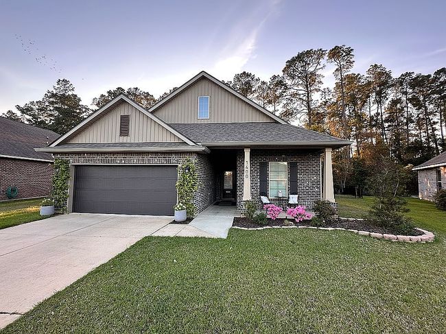 Image of 1400 Surrey Loop