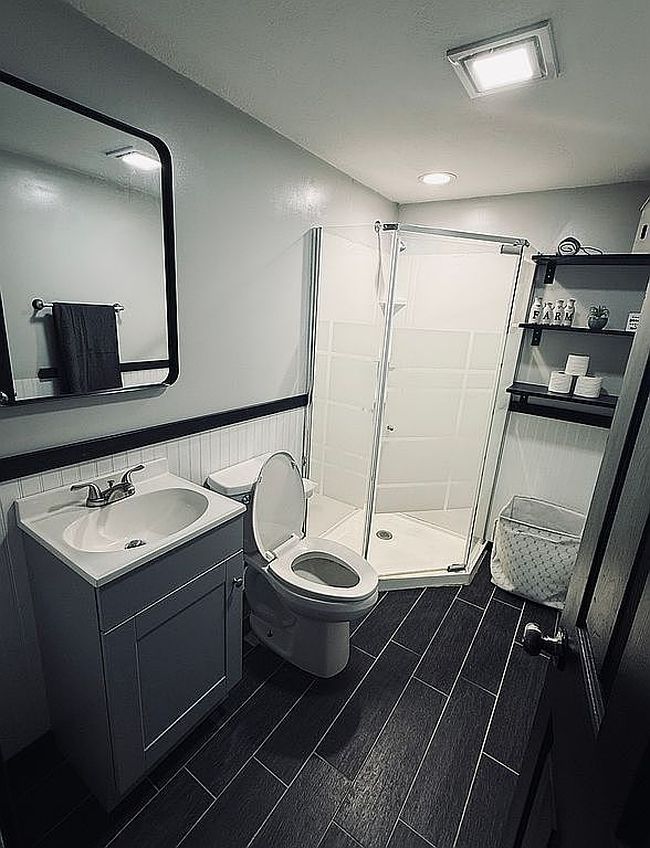 Image of 105 N 3rd St